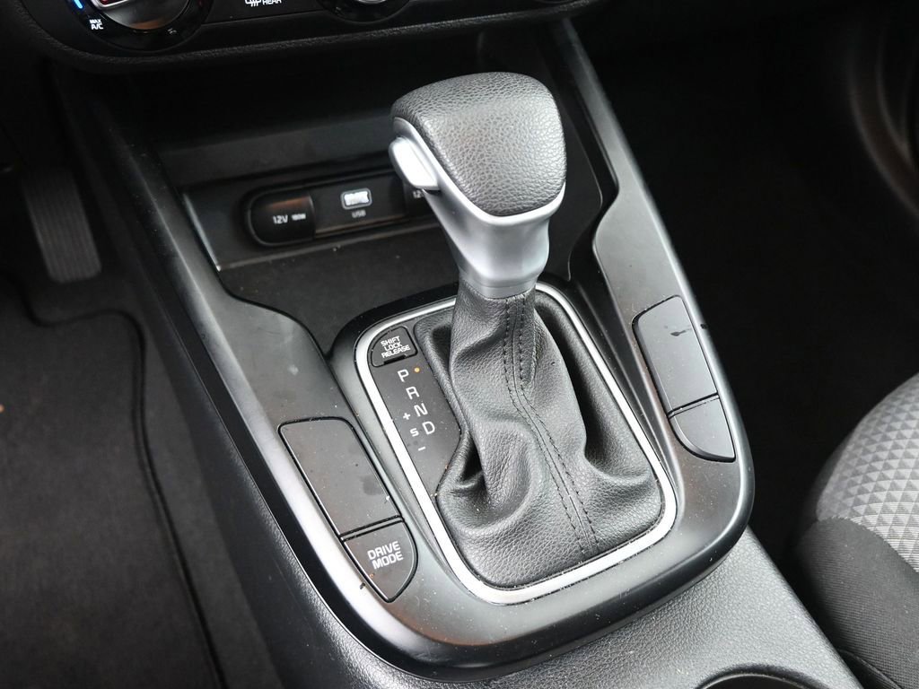 Used 2025 Kia Soul LX w/ LX Technology Package image 29