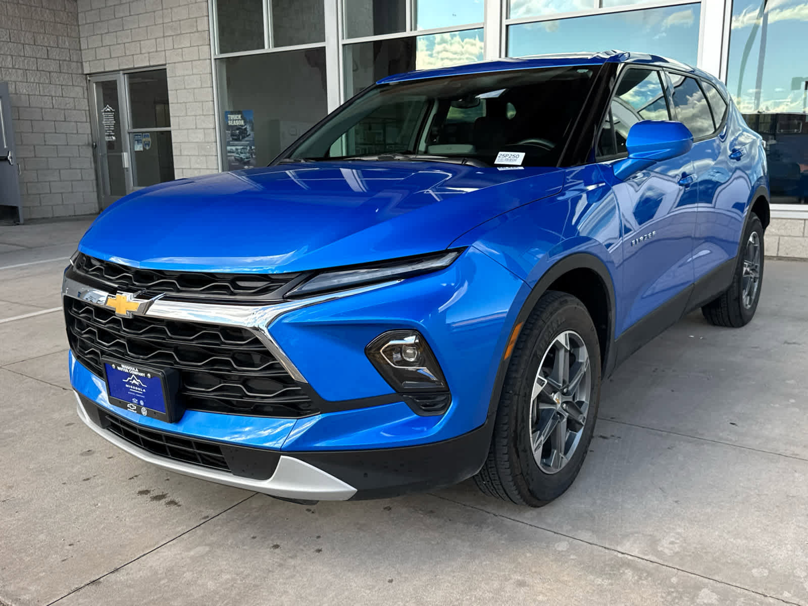 Certified 2025 Chevrolet Blazer LT image 1