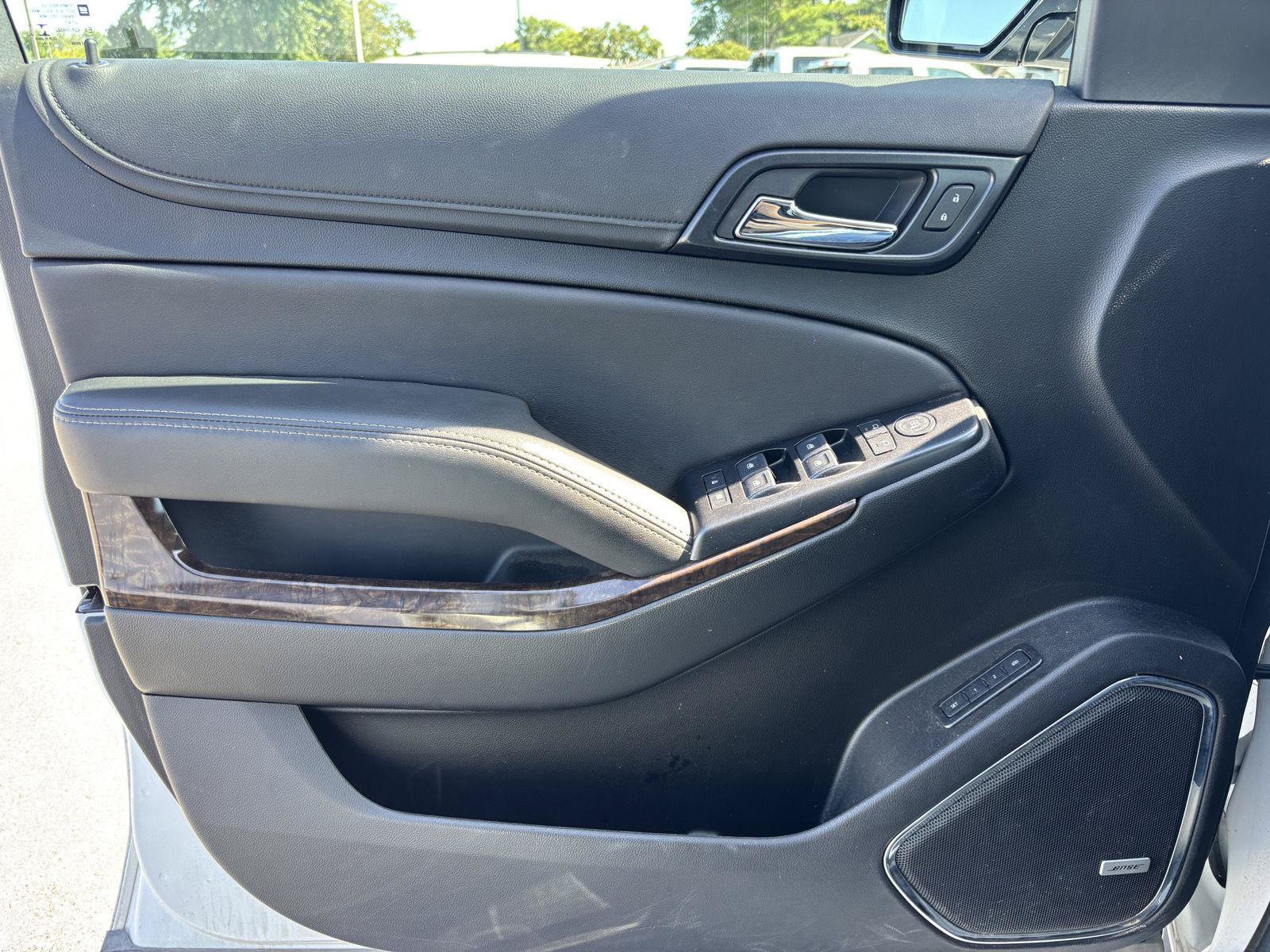 Used 2020 Chevrolet Suburban LT AWD/4WD image 29