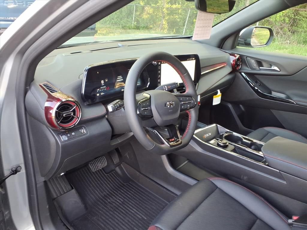 New 2026 Chevrolet Equinox RS w/ Convenience Package III FWD image 11