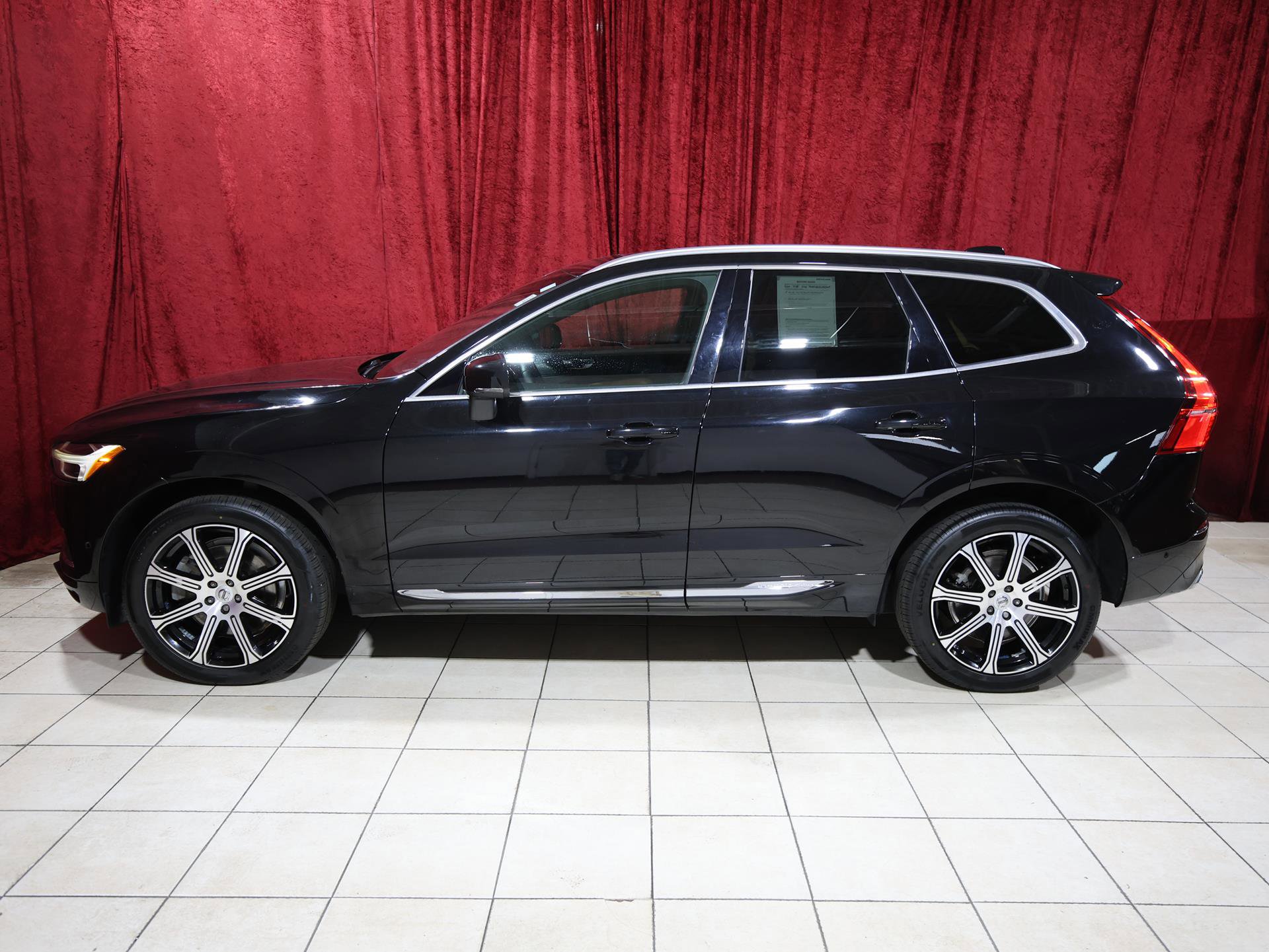 Used 2020 Volvo XC60 T6 Inscription w/ Protection Package Premier image 4