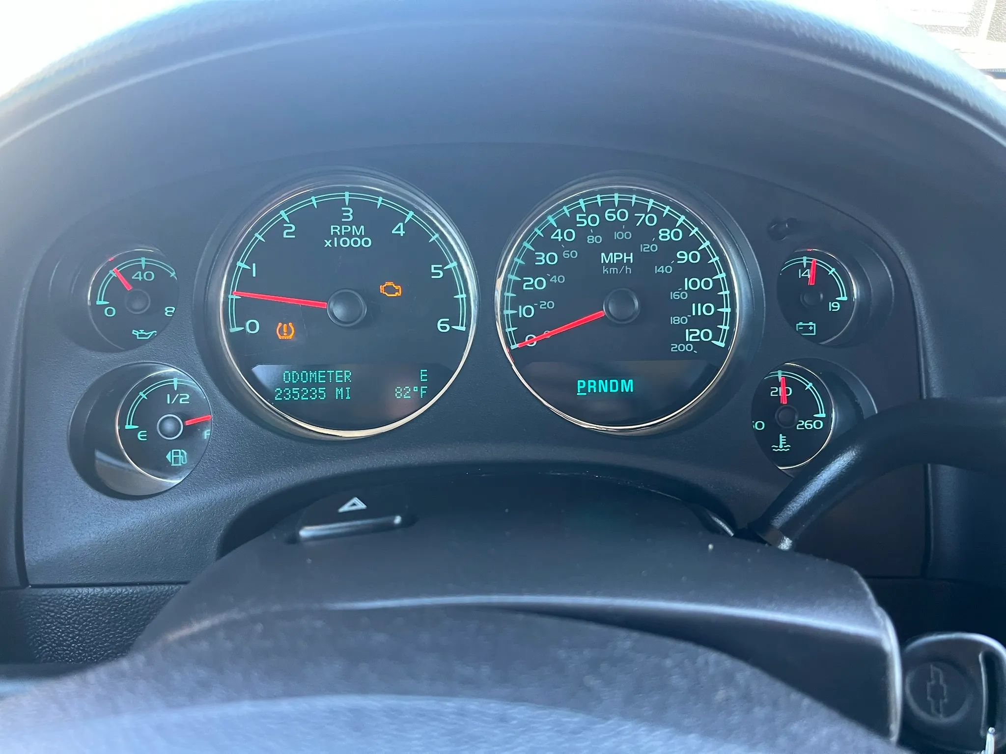 Used 2009 Chevrolet Suburban LT AWD/4WD image 21