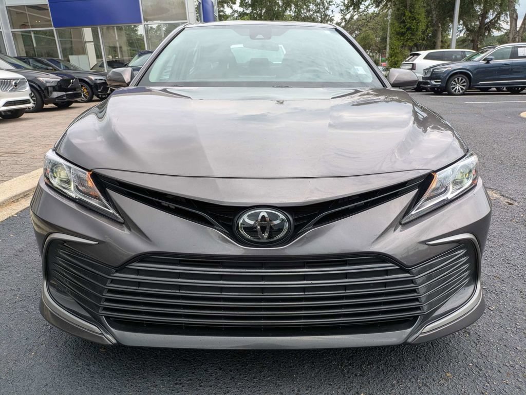 Used 2022 Toyota Camry LE FWD image 9