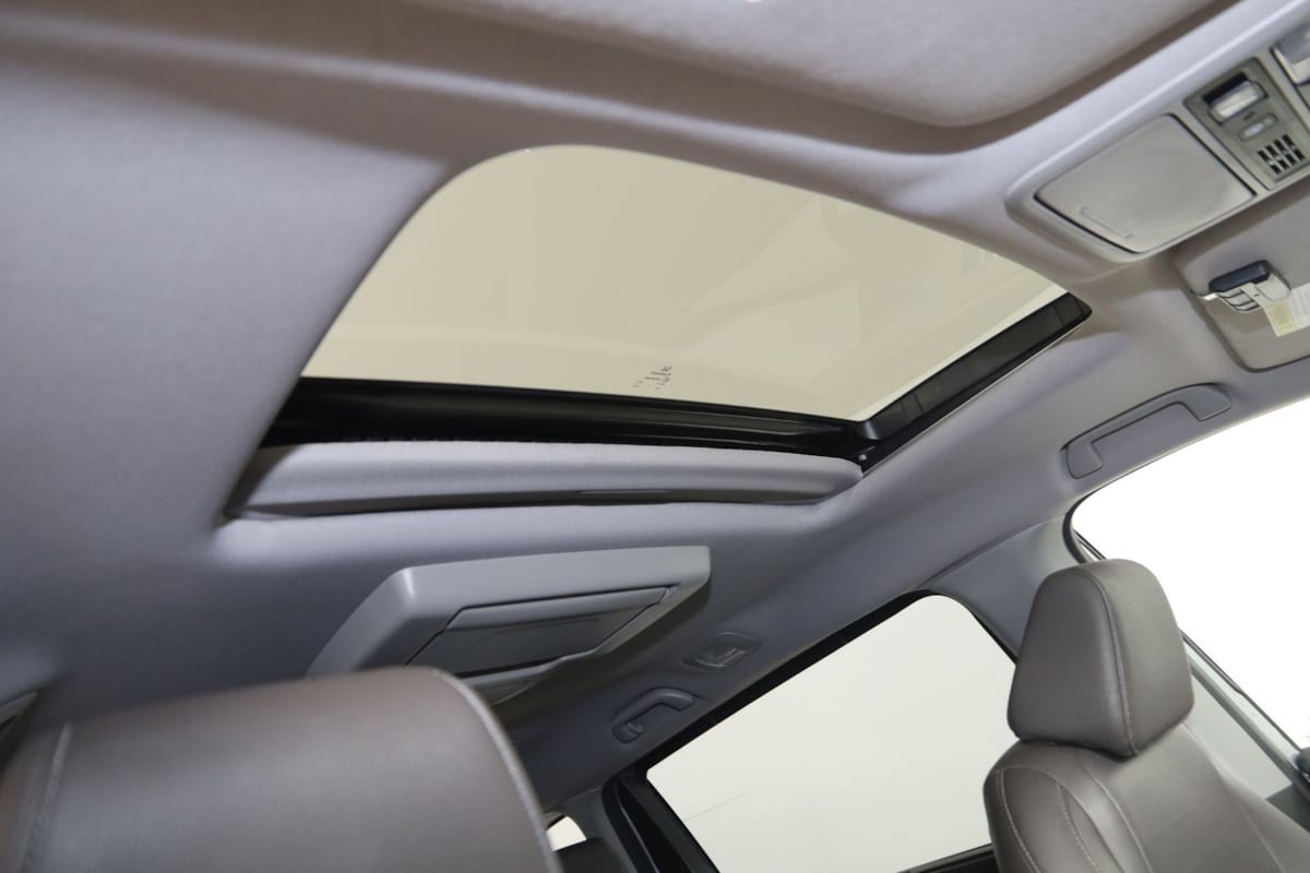 Used 2023 Honda Odyssey Touring image 10