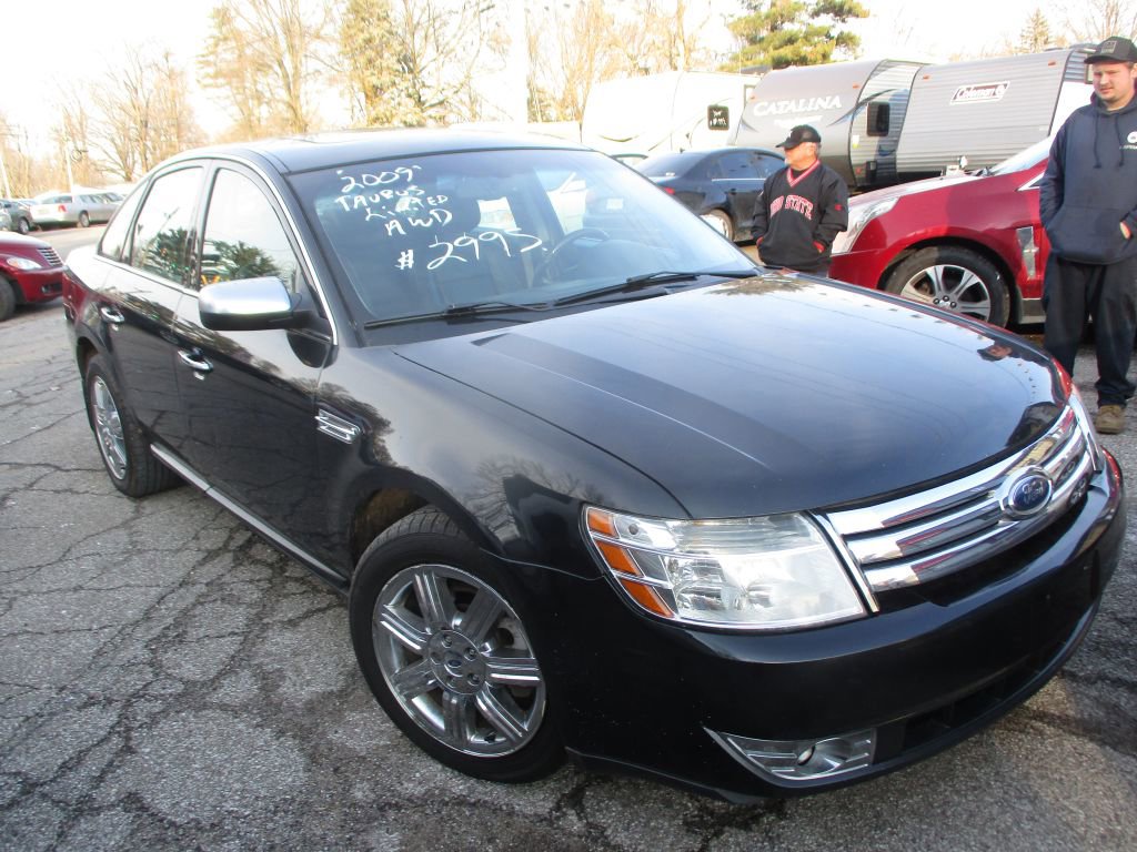 Used 2009 Ford Taurus Limited image 2