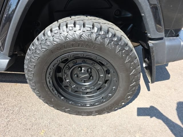 Used 2020 Jeep Wrangler Unlimited Sahara AWD/4WD image 12