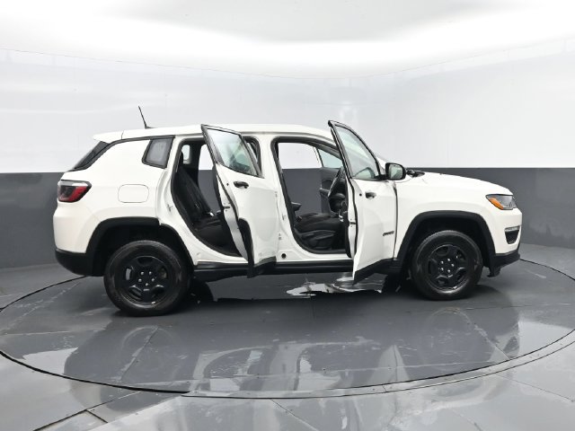 Used 2021 Jeep Compass Sport AWD/4WD image 26