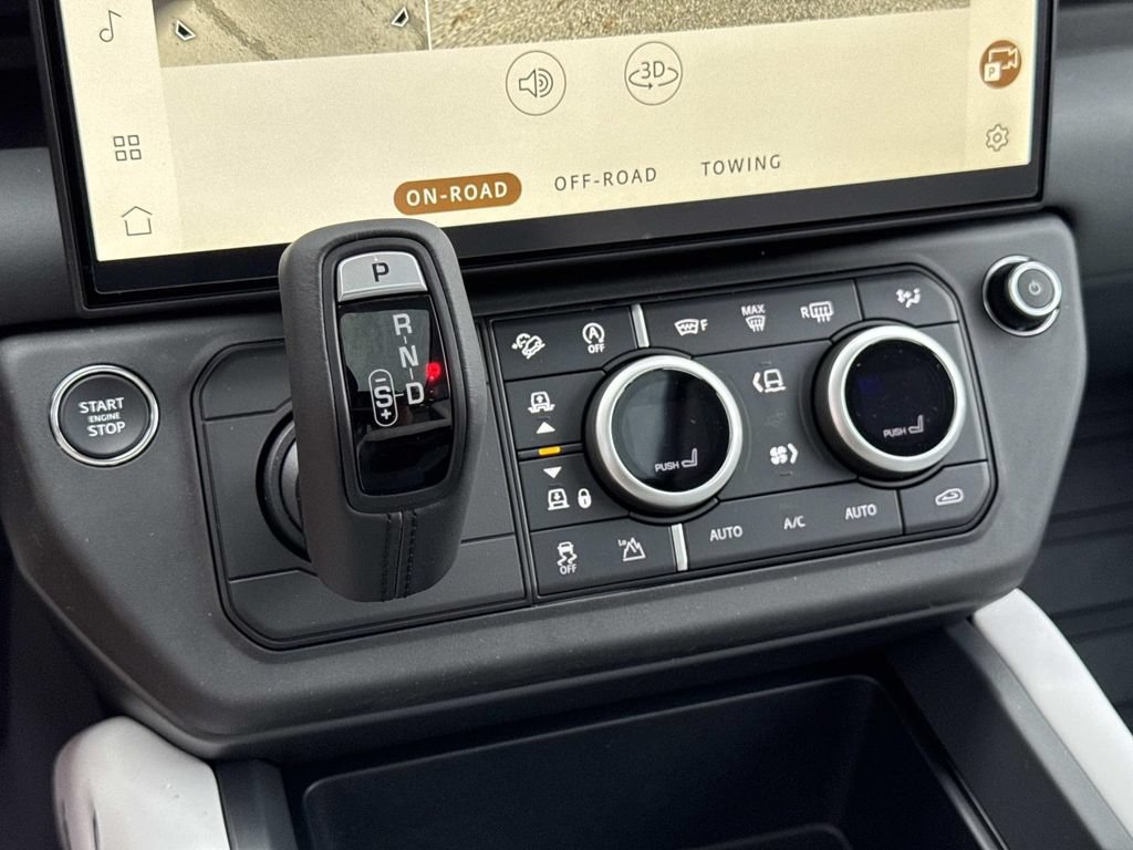 New 2026 Land Rover Defender 110 X-Dynamic SE AWD/4WD image 29