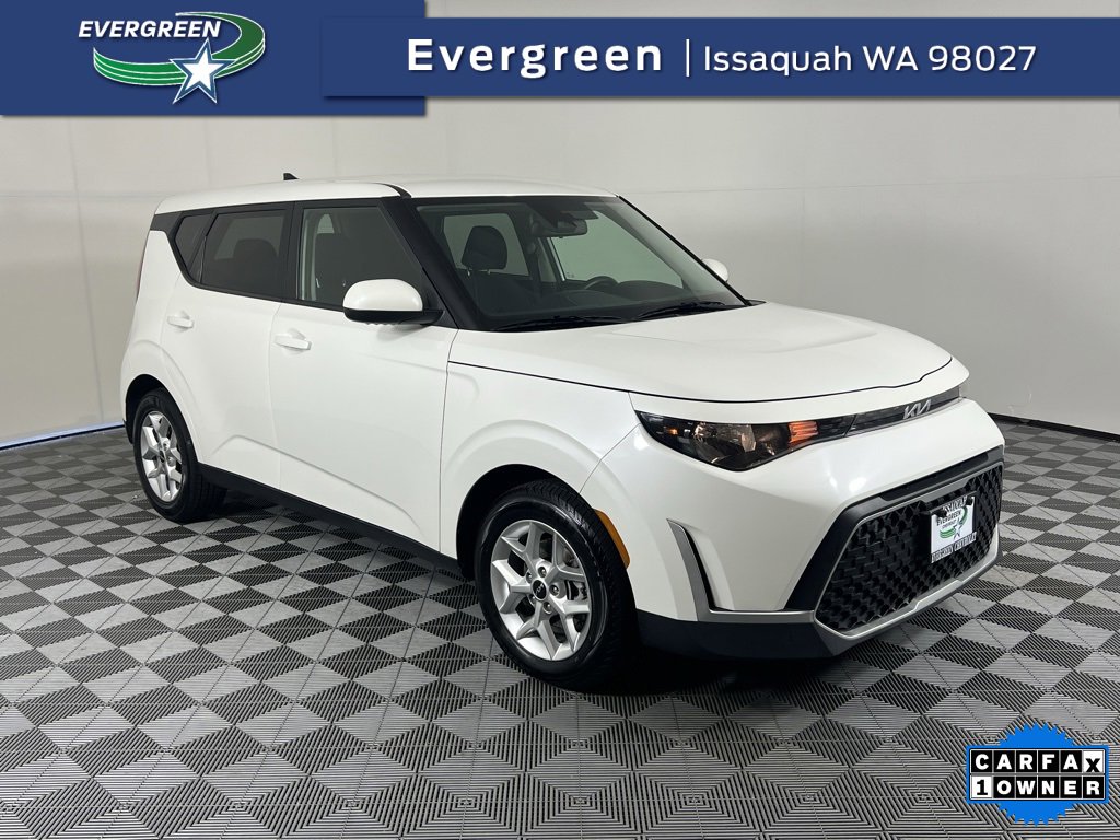 Used 2023 Kia Soul LX w/ LX Technology Package
