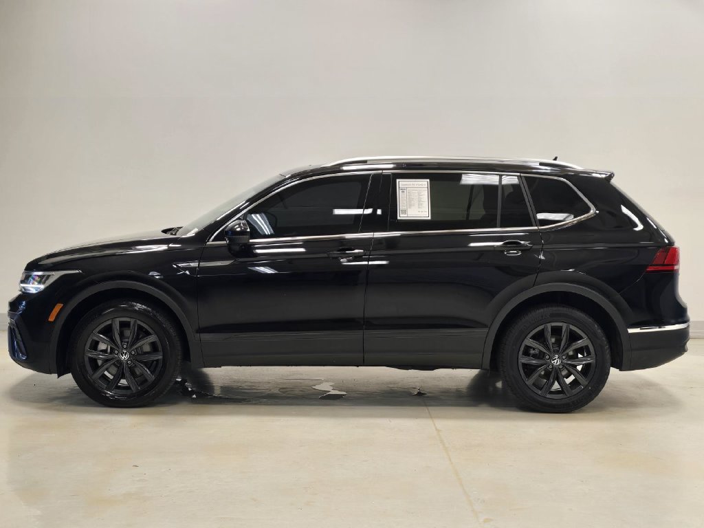 Used 2024 Volkswagen Tiguan SE FWD image 37