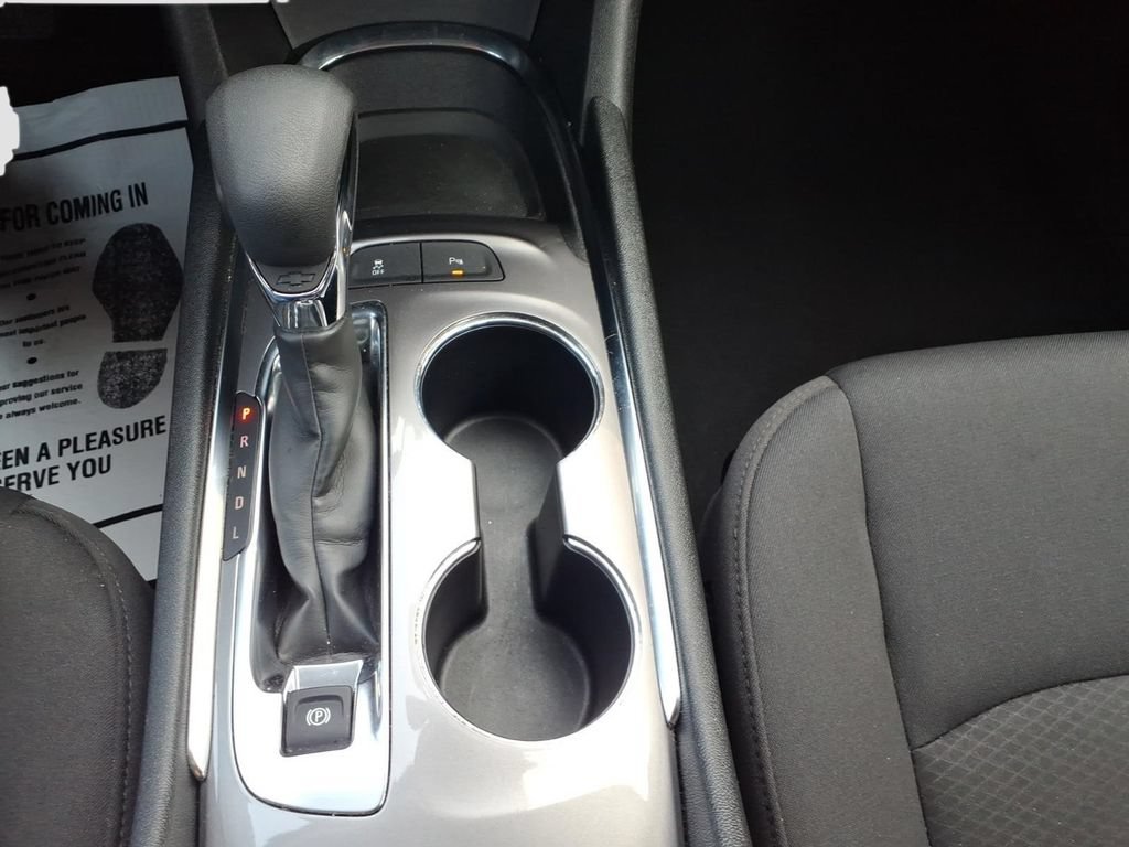 Used 2025 Chevrolet Malibu LT FWD image 24