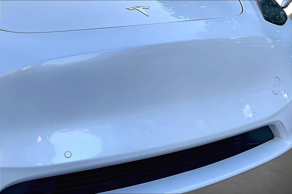 Used 2021 Tesla Model Y Long Range AWD/4WD image 30