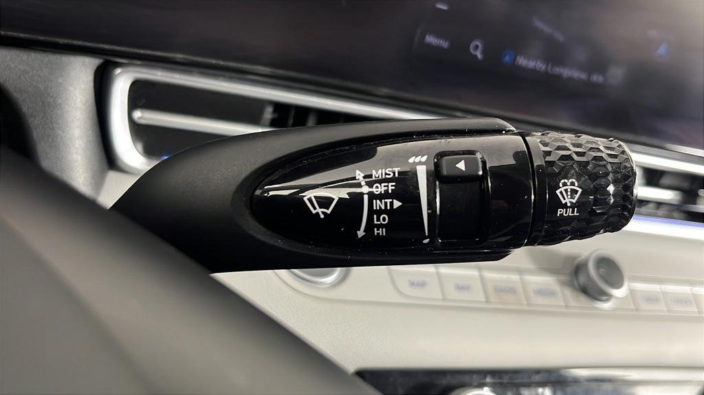 Used 2023 Hyundai Elantra Limited FWD image 39