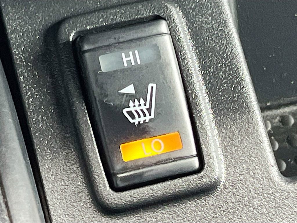 Used 2022 Nissan Titan PRO-4X w/ Pro-4x Convenience Package image 21