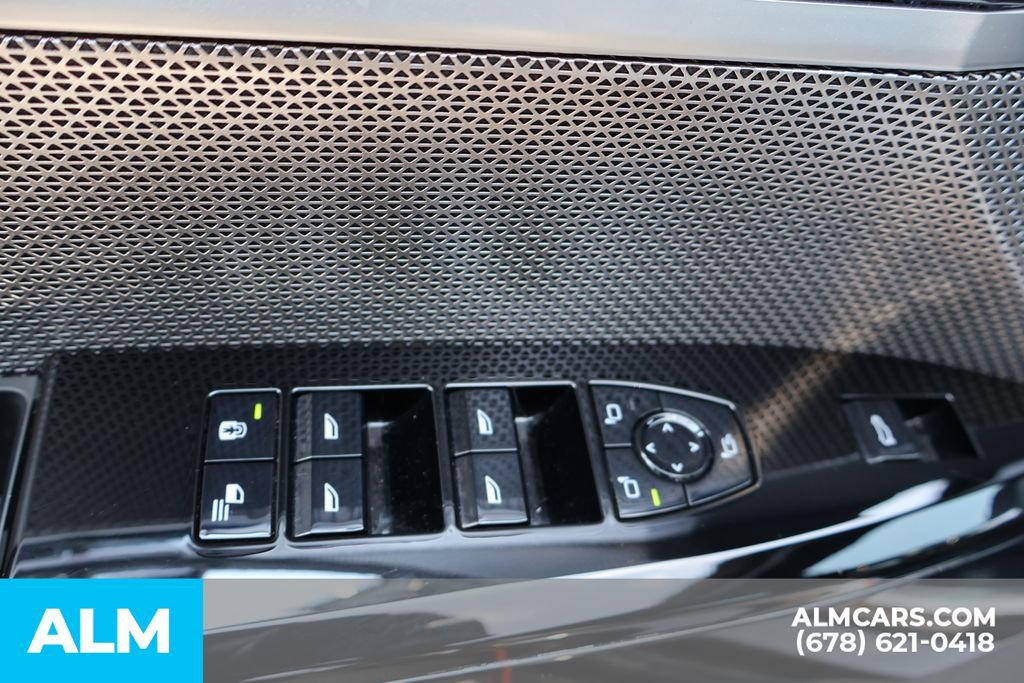 Used 2023 BMW i7 xDrive60 AWD/4WD image 15