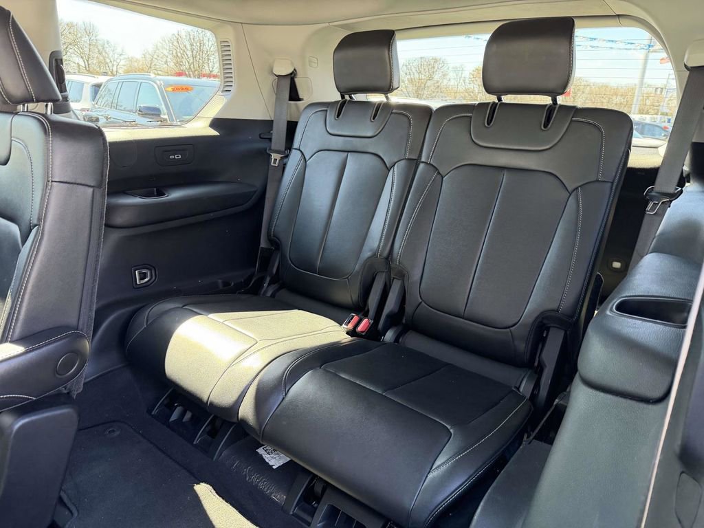 Used 2021 Jeep Grand Cherokee L Limited image 17