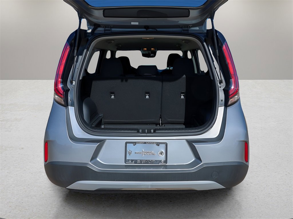 Used 2023 Kia Soul LX image 22