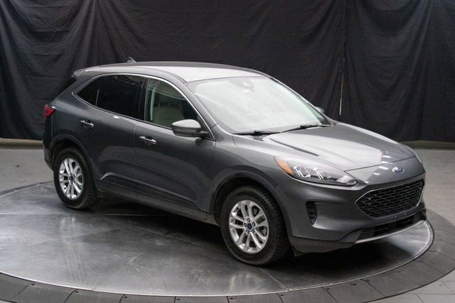 Used 2021 Ford Escape SE w/ Cold Weather Package image 2