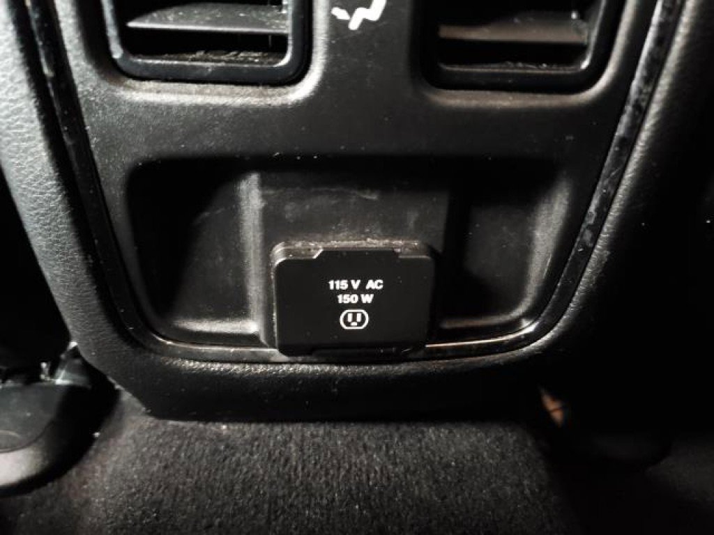 Used 2020 Jeep Grand Cherokee Altitude AWD/4WD image 11