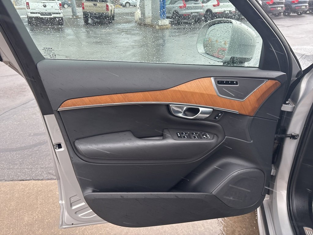 Certified 2023 Volvo XC90 B5 Plus image 15