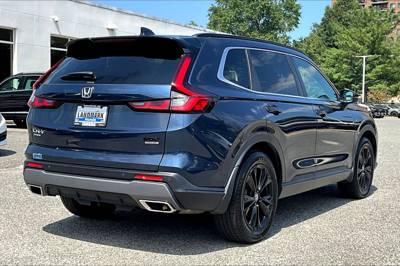 Used 2023 Honda CR-V Sport Touring image 2