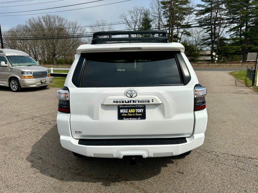 Used 2022 Toyota 4Runner SR5 Premium w/ TRD Black Wheel Package (TMS) AWD/4WD image 7