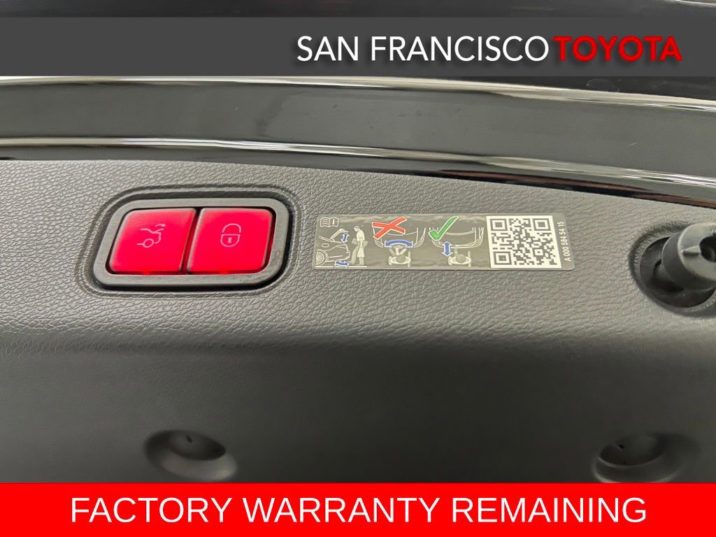 Used 2023 Mercedes-Benz E 450 4MATIC Coupe image 36