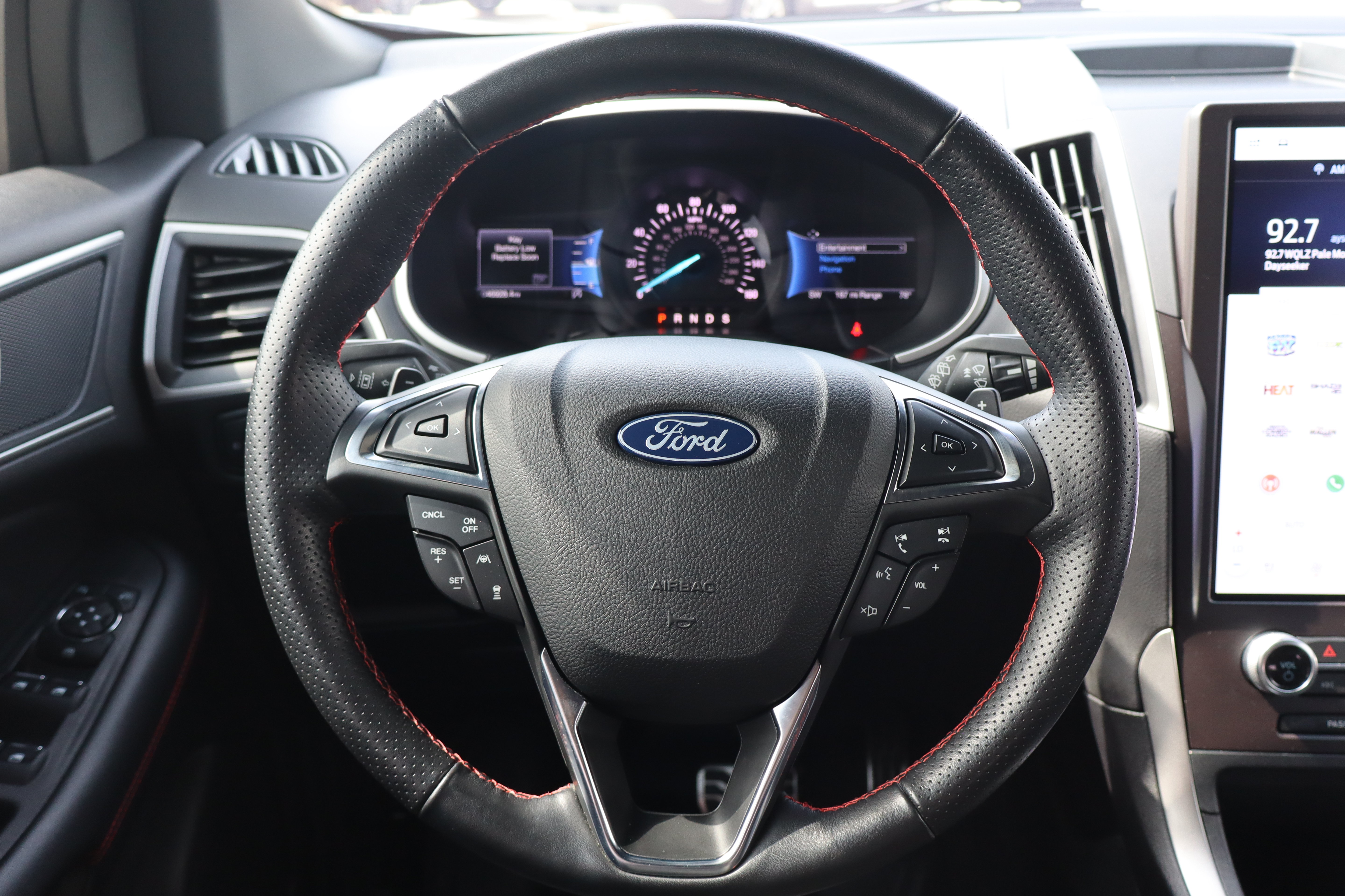 Used 2021 Ford Edge ST-Line w/ Class II Trailer Tow Package AWD/4WD image 14