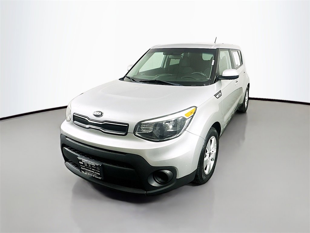 Used 2018 Kia Soul Base image 3