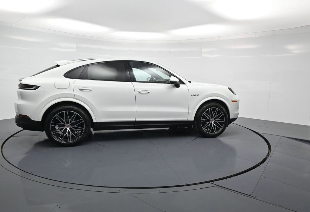 New 2026 Porsche Cayenne E-Hybrid Coupe image 28