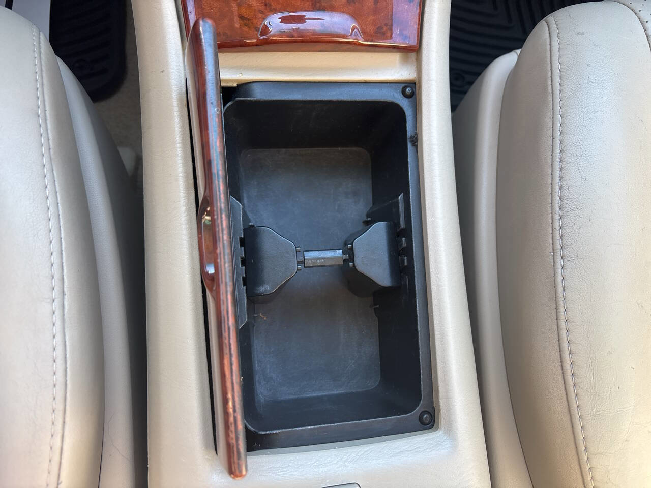 Used 2005 Toyota Highlander Limited image 39