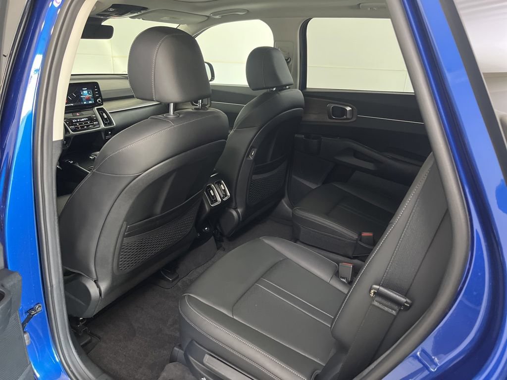 Used 2023 Kia Sorento EX w/ Panoramic Sunroof Package FWD image 25