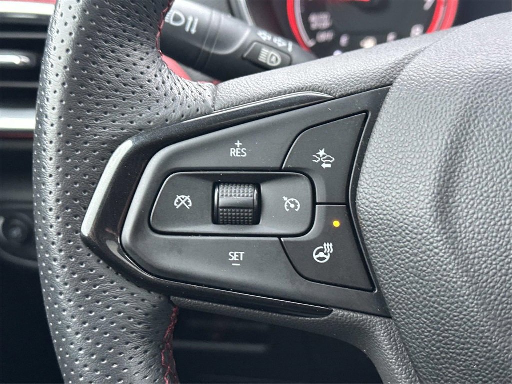 Used 2022 Chevrolet TrailBlazer RS w/ Sun and Liftgate Package image 23