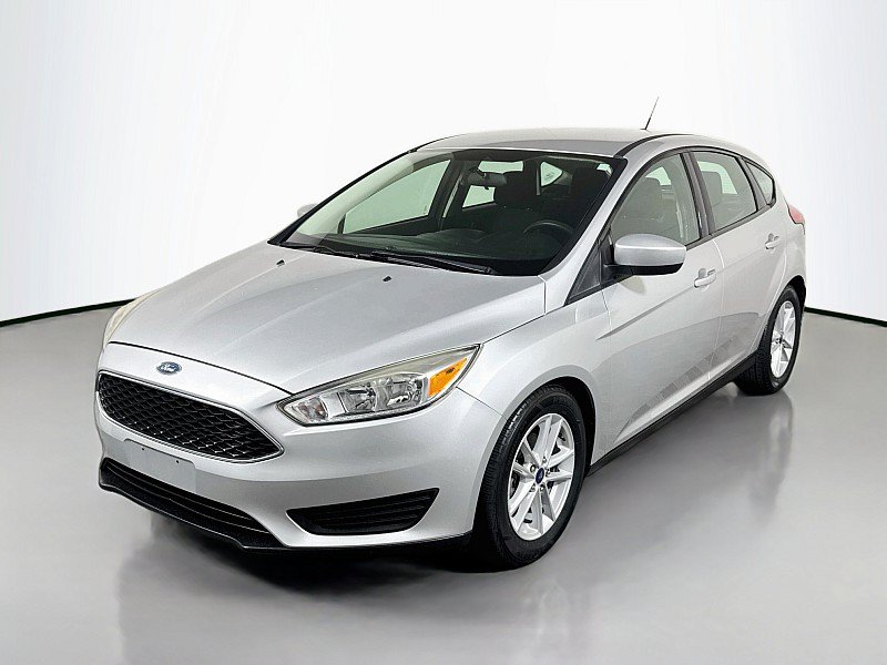 Used 2018 Ford Focus SE FWD image 3