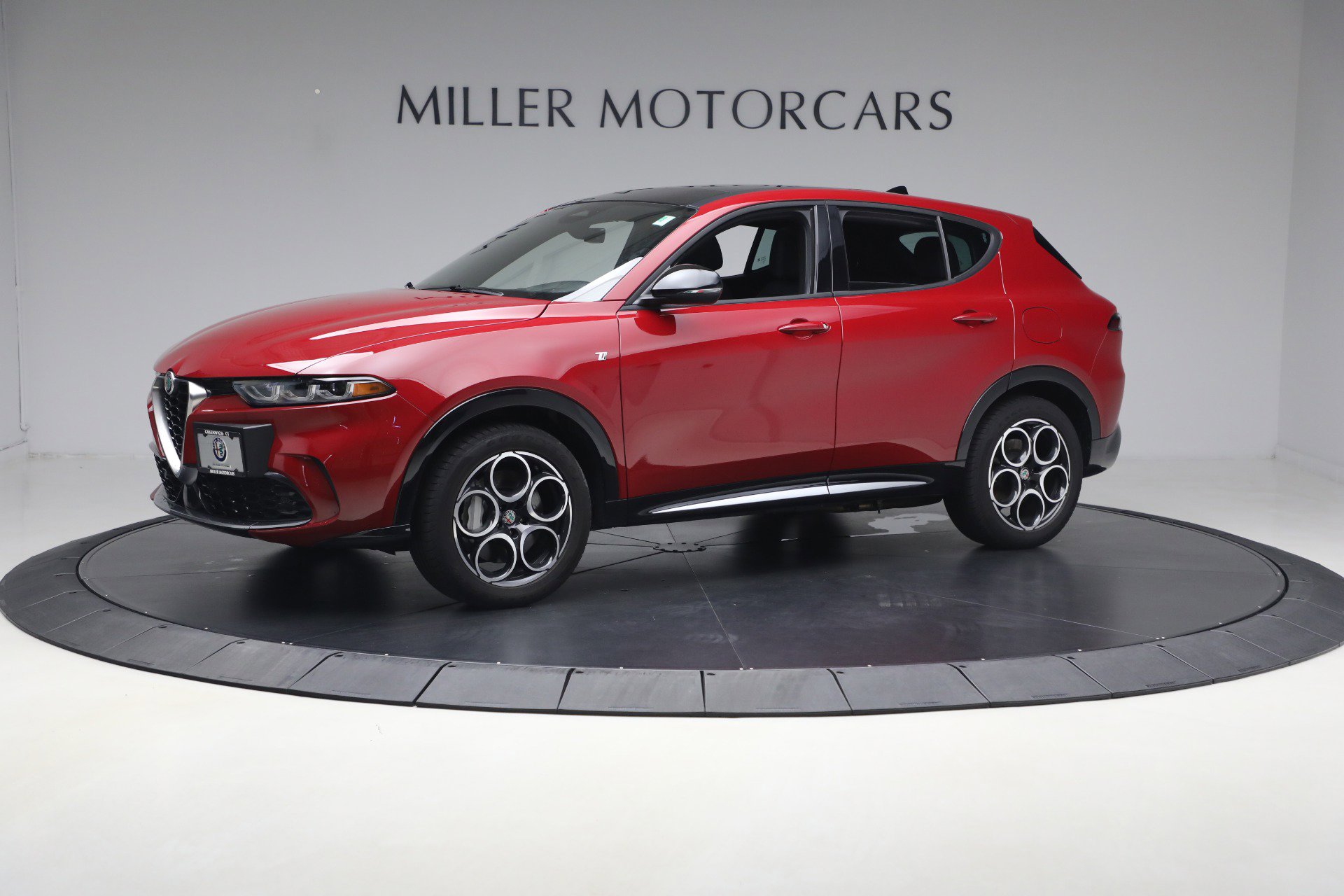 Used 2024 Alfa Romeo Tonale Ti AWD/4WD image 1
