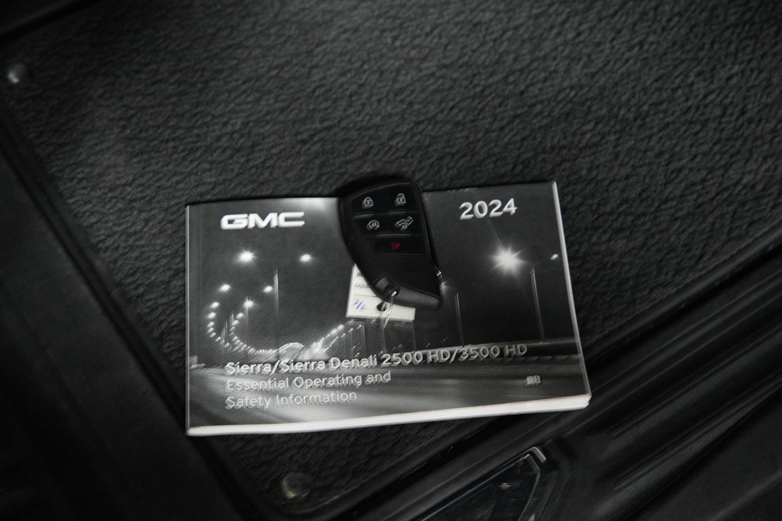 Used 2024 GMC Sierra 2500 Denali w/ Denali Reserve Package image 46