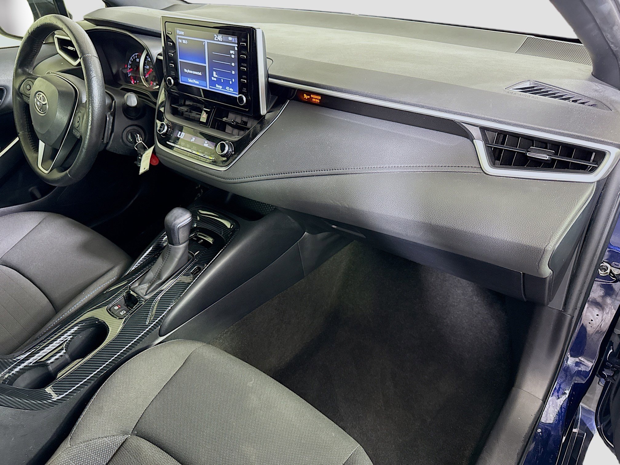 Used 2020 Toyota Corolla SE image 29