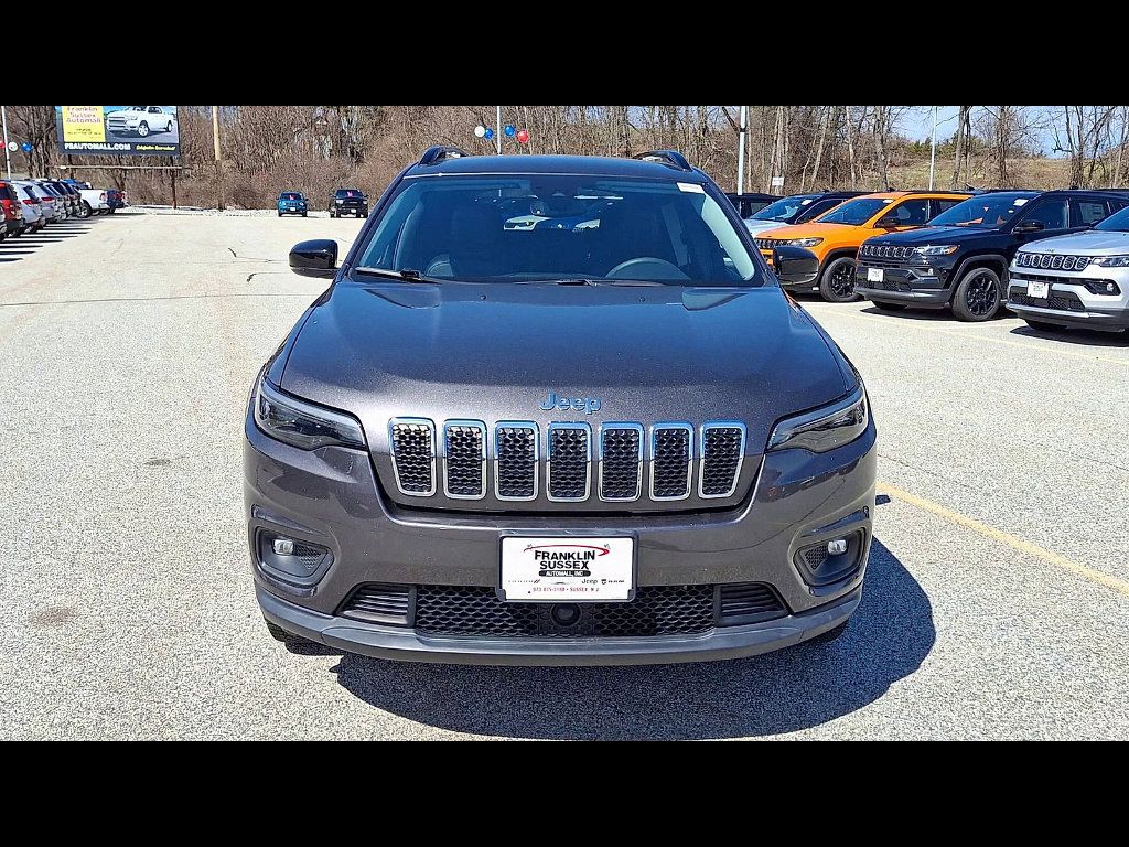 Certified 2022 Jeep Cherokee Latitude Lux w/ Mopar Interior Package image 32