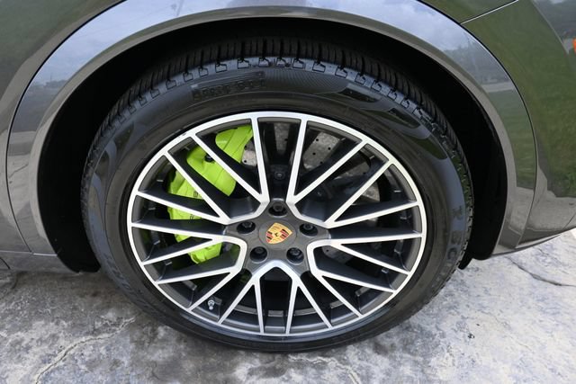 Used 2021 Porsche Cayenne Turbo S AWD/4WD image 11