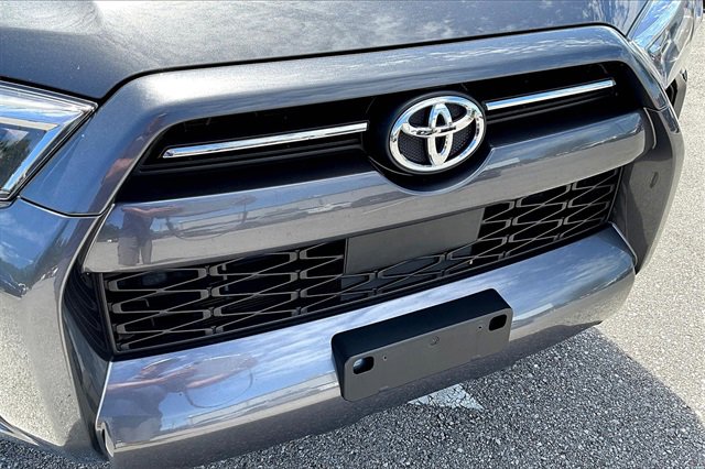 Used 2023 Toyota 4Runner SR5 image 30