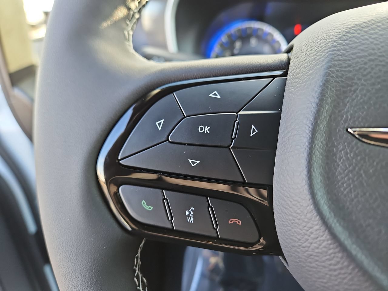 New 2026 Chrysler Pacifica Select AWD/4WD image 33