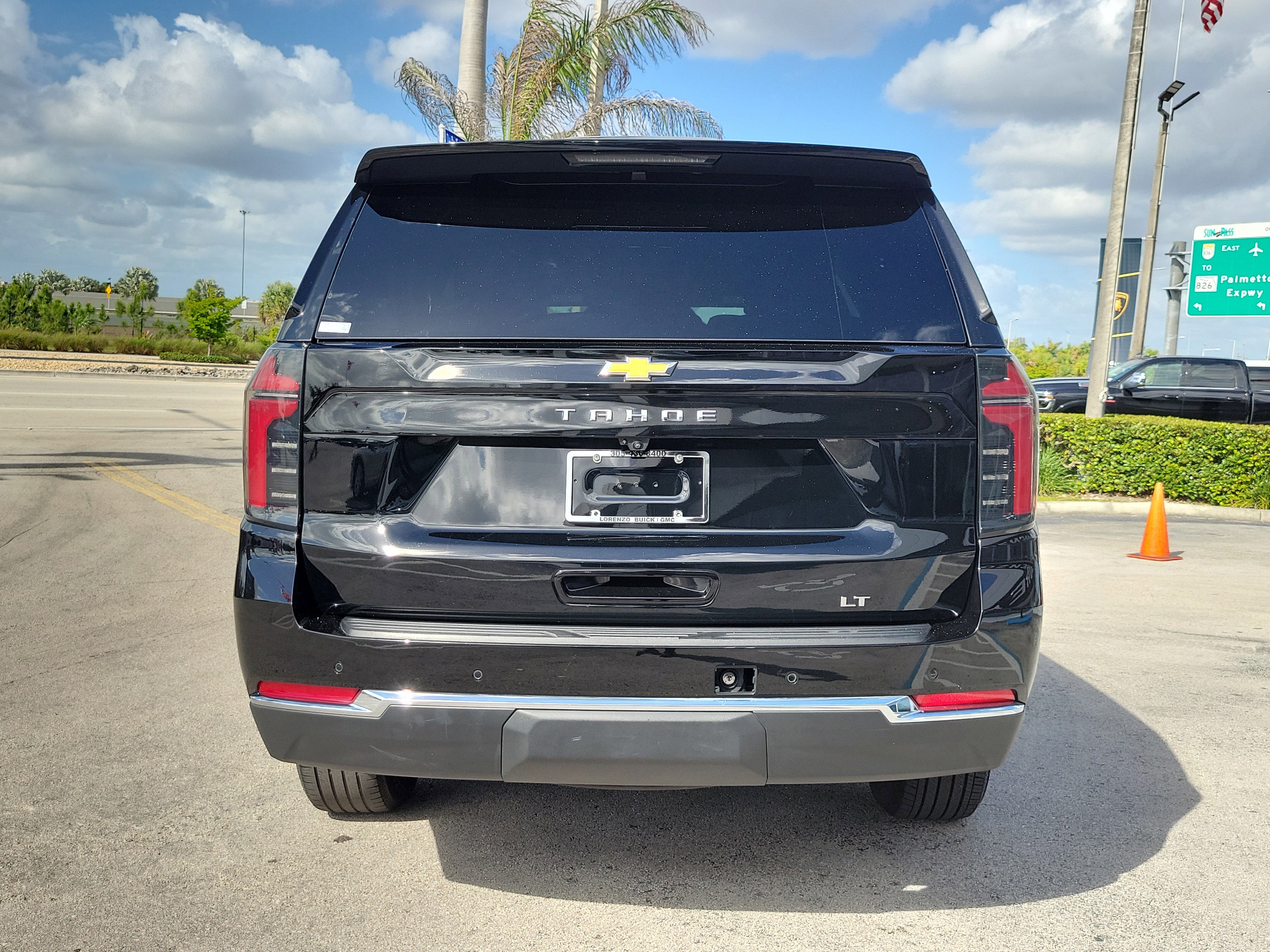 Used 2025 Chevrolet Tahoe LT AWD/4WD image 6