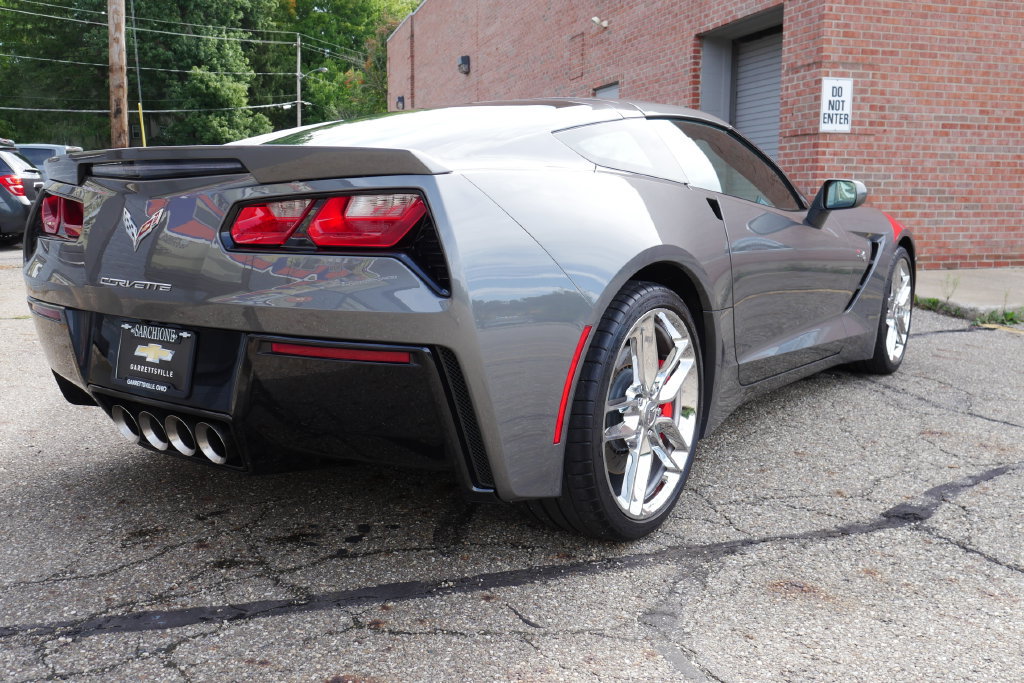 Used 2016 Chevrolet Corvette Stingray Coupe w/ 2LT Preferred Equipment Group RWD image 4