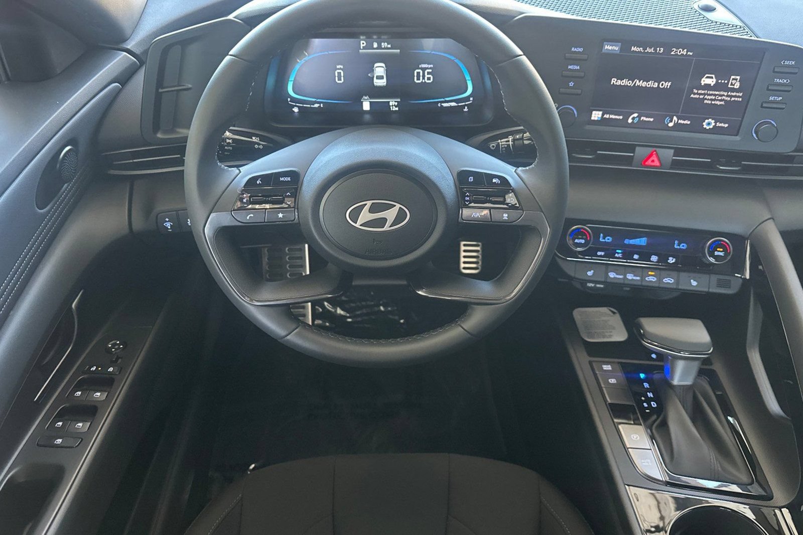 New 2026 Hyundai Elantra SEL Sport Premium FWD image 13