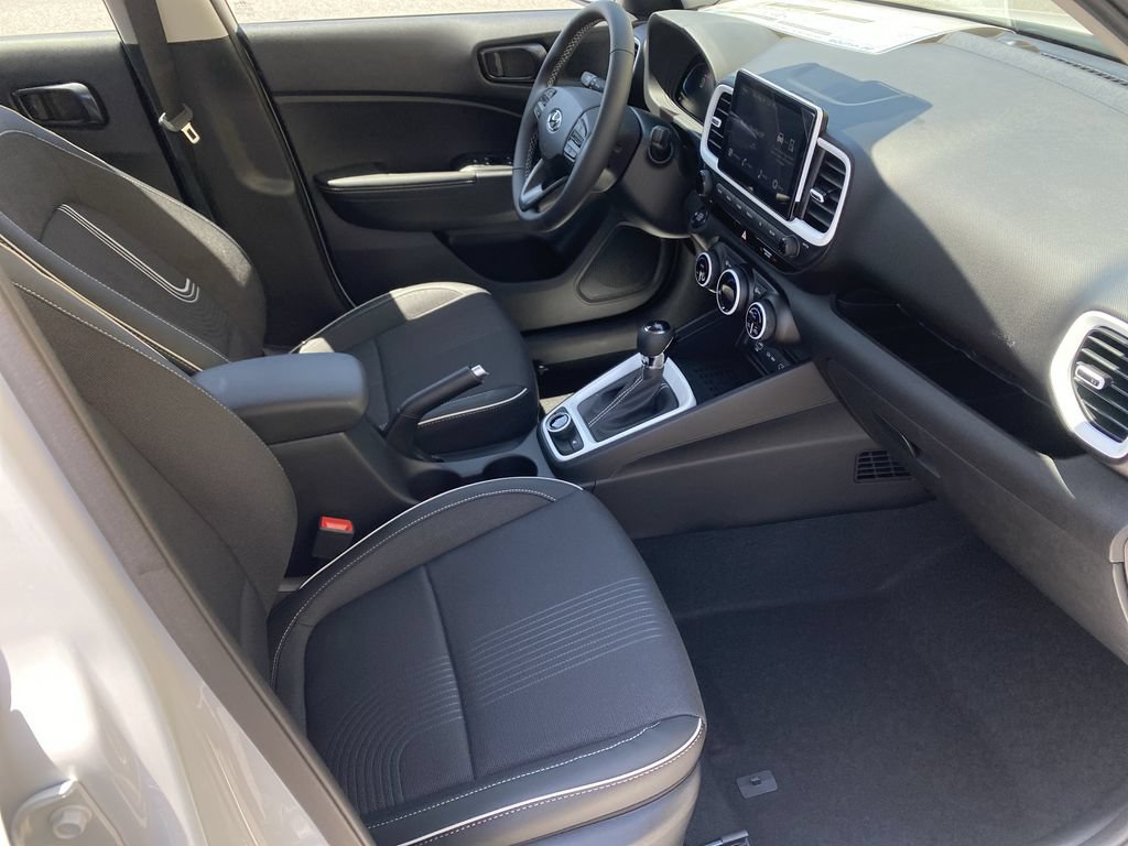 New 2026 Hyundai Venue SEL FWD image 30