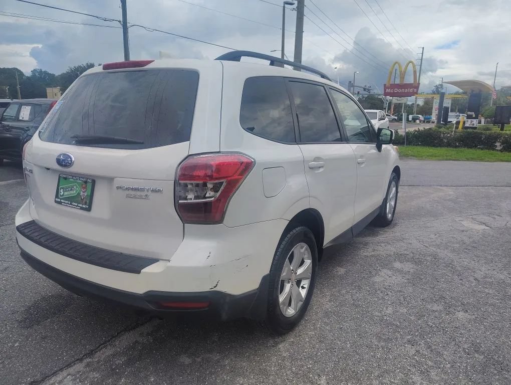 Used 2016 Subaru Forester 2.5i Premium w/ All-Weather Package AWD/4WD image 7