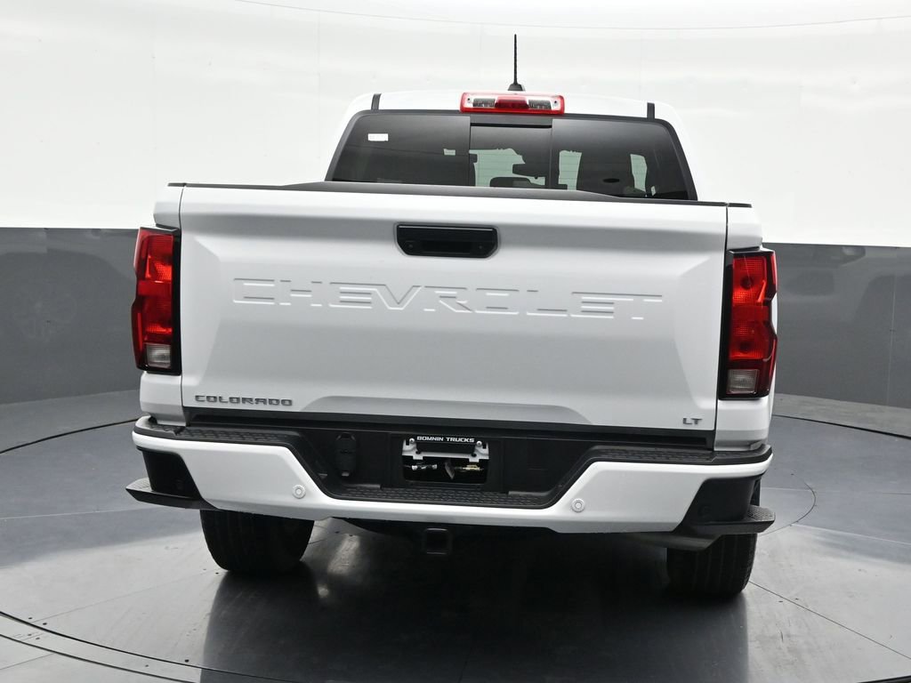Used 2024 Chevrolet Colorado LT w/ LT Convenience Package image 4
