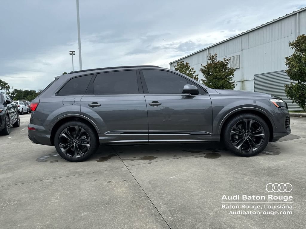 Used 2025 Audi Q7 3.0T Prestige image 4