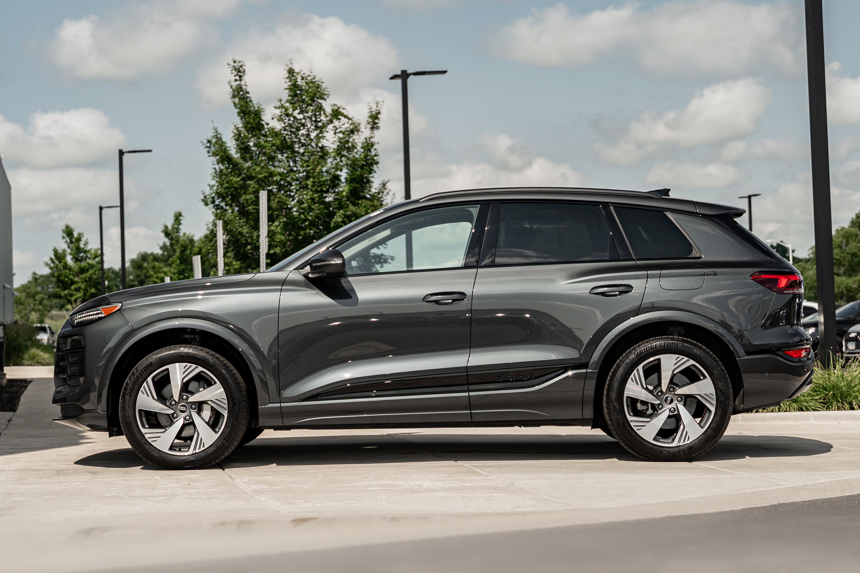 Certified 2025 Audi Q6 e-tron Premium Plus w/ Premium Plus AWD/4WD image 6