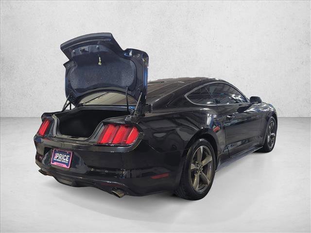Used 2015 Ford Mustang Coupe image 5